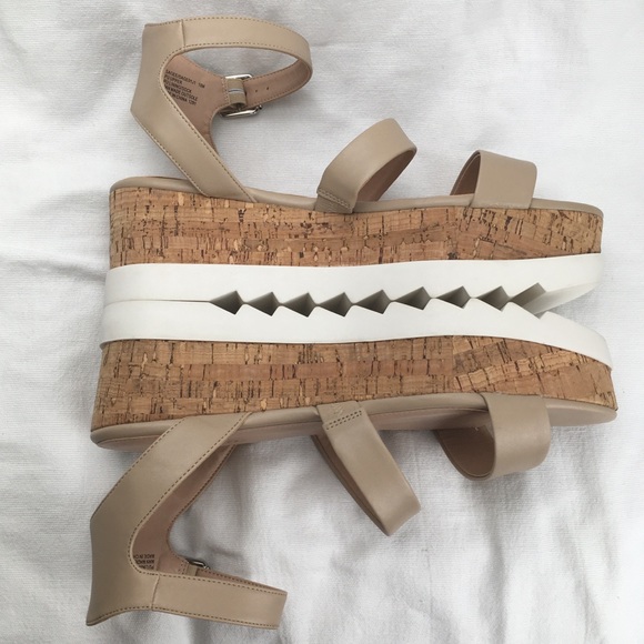 Madden Platform Strappy Sandals Women’s Size 10M - Picture 7 of 13